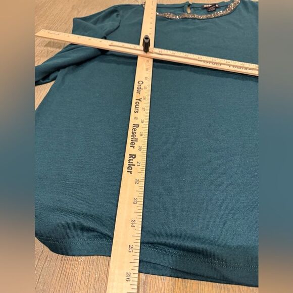 Beautiful teal/green sweater with decorative neckline! - Picture 2 of 9